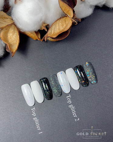 Gold Secret Top Coat glitter 1