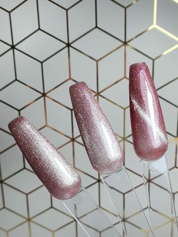 Gold Secret Gel Polish Cateye